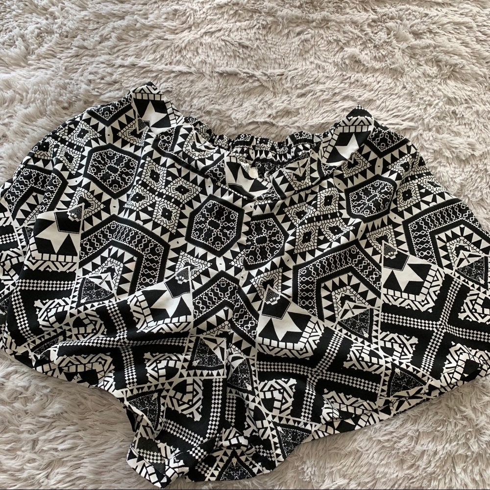 Charlotte Russe black & white polyester shorts